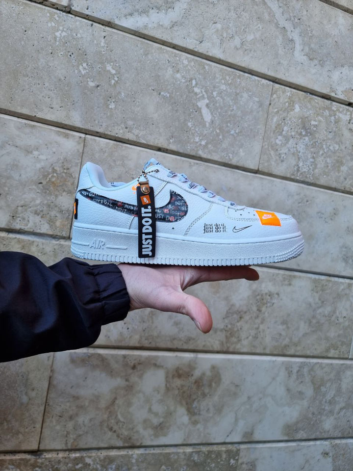 AIR FORCE JUST DO IT LIMITED EDITION